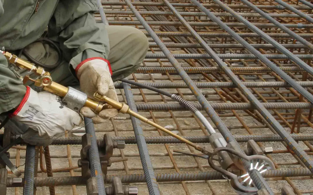 جوش فورجینگ میلگرد چیست و چگونه اجرا میشود؟ جوشکاری فورجینگ